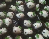 Foto langkah ke 7 dari resep Praline Kacang Coklat Hellokitty + Tips.
