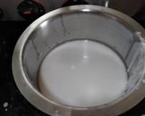 A picture of step 5 of Neer Dosa.