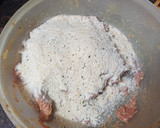 Foto del paso 5 de la receta: Bocadillo de albóndigas con chistorra y queso