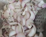 A picture of step 4 of Masala Bhindi.
