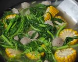 Foto langkah ke 2 dari resep Kuah baso bayam bening.