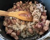 Foto del paso 3 de la receta: Arroz tres delicias, cerdo, carne y pulpo