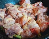 Hình bước làm 2 của món Bánh tráng chiên giòn chấm cà ri gà
