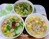 Hình bước làm 2 của món Nui rau củ nấu xương bò viên