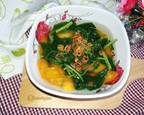 Foto langkah ke 3 dari resep Sayur Bayam Bening Wortel.