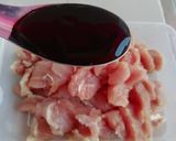 รูปขั้นตอนการทำที่ 1 ของ หมูผัดซีอิ้ว