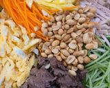 Hình bước làm 1 của món Bún trộn