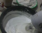 Foto langkah ke 5 dari resep Bolu kukus mawar.