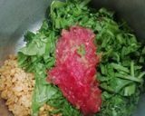 A picture of step 2 of Dal Palak.