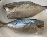 ต้มยำปลาทูสดใบกะเพรา วิธีทำสูตร 1 รูป