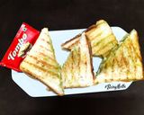 A picture of step 6 of Hummus Grill Sandwich.