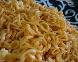 Foto langkah ke 4 dari resep Mie Goreng.