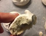 Une image de l'étape 5 de Meringues Vegan au Matcha.