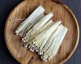 Foto langkah ke 1 dari resep Paeng-ee Beoseot Jeon, 팽이버섯전 (Korean Enoki Mushroom Pancake).