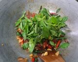 Foto langkah ke 3 dari resep Telur Kemangi ala Thailand.