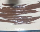 Foto del paso 6 de la receta: Bizcocho marmoleado con plátano y pecanas! 🍌🍫
