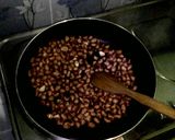 Foto langkah ke 1 dari resep Choco-Rolled Oat Peanut alias Oat-Kacang Bersalut Coklat.