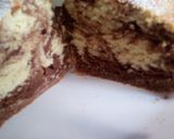A picture of step 4 of Marble cake.