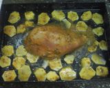 Foto del paso 2 de la receta: Pollo a las hierbas con papas al horno