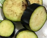 Foto del paso 2 de la receta: Berenjena con ensalada de zanahoria y zucchini (VEGETARIANO) 🍆🥕🥒