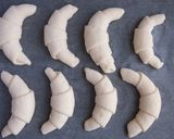 Kifli gluténmentesen recept fázis 1 fotója