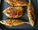 Foto langkah ke 3 dari resep Ikan Bakar Teflon "Pedas".
