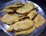 Palak ke pakode with kadhi recipe step 6 photo