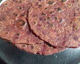 A picture of step 4 of Beetroot Thepla.