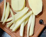 A picture of step 1 of Honey Chili Potato.