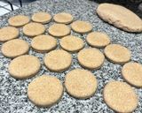 Foto del paso 3 de la receta: Tortas Fritas de Harina Integral