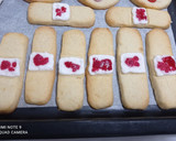 Foto del paso 10 de la receta: Galletas Halloween: tiritas ensangrentadas🩹🩹 🧙🦇