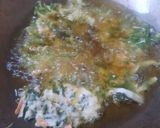 Foto langkah ke 5 dari resep Bala-bala Wortel Bayam.