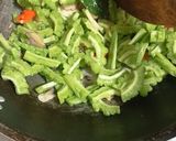 Foto langkah ke 3 dari resep Tumis Pare.
