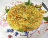 Foto del paso 4 de la receta: Tortilla de Calabacín a la albahaca