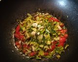 Foto del paso 4 de la receta: Salsa FÁCIL y RIQUÍSIMA para pastas... Ravioles, capelletis..
