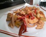Foto del paso 3 de la receta: Salteado de pollo con pimiento, cebolla y apio