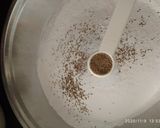 A picture of step 1 of Diya Mathri.