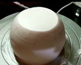 A picture of step 5 of Valentine special Rose cake.
