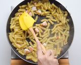 辣味鮮蝦義大利麵 (影音食譜)的食譜步驟5照片
