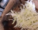 Foto del paso 1 de la receta: Arroz con frijol cabeza negra y repollo