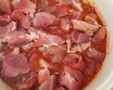 Csülök pörkölt füstölt oldalassal csípősen recept fázis 2 fotója