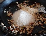 खजूर ड्रायफ्रूटस लाडू रेसिपी (khajur dry fruits ladoo recipe in marathi) रेसिपी स्टेप 2 फोटो 