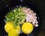 Foto langkah ke 2 dari resep 13. Dadar Telur Makaroni.