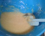 Foto langkah ke 3 dari resep Bolu pisang kukus.