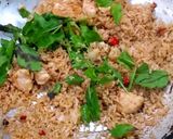 รูปขั้นตอนการทำที่ 4 ของ ข้าวผัดใบกะเพราอกไก่
