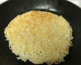 A picture of step 3 of Chow Mein.