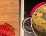 A picture of step 2 of Aloo and French bean Dry sabzi.