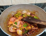 A picture of step 7 of Dry Schezwan Paneer.