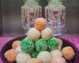 કોપરા ના લાડુ (Kopara Ladoo Recipe In Gujarati) રેસીપી સ્ટેપ2ફોટો