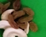 A picture of step 1 of Cashews ghee rice pulao.